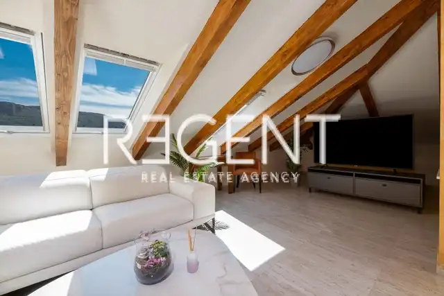 Split, Stobreč - Wohnung in ausgezeichneter Lage zur Langzeitmiete, 150m2