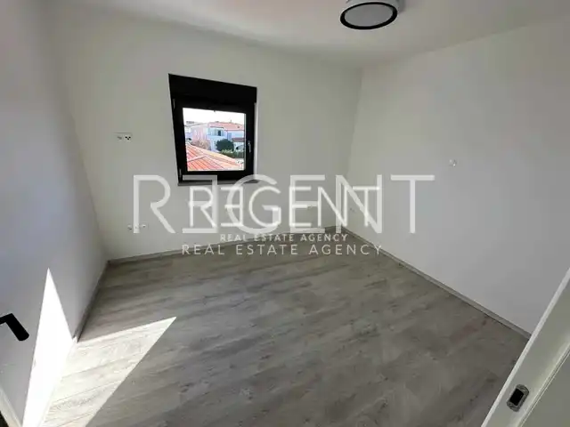 Zadar, Vir - Luksuzni penthouse 50m od mora 136 m2