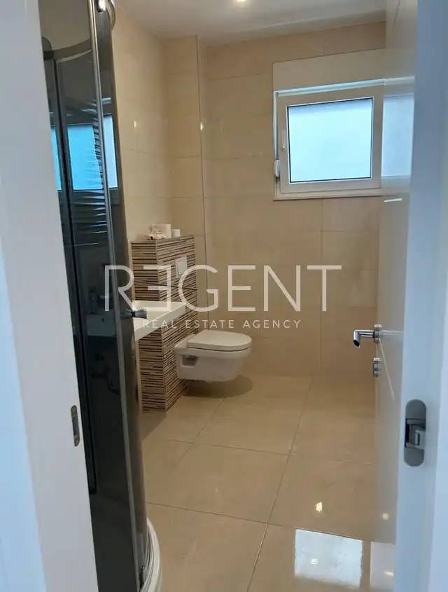 Split, Marjan - Trojizbový byt so záhradou 112 m2