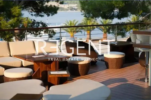 Hvar, Stari Grad - Esclusivo locale di ristorazione, club-lounge bar 432 m2