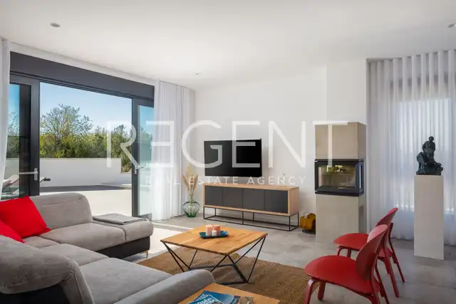 Brač, Milna — Vila, 4 spavaće sobe, grijani bazen, pogled na more