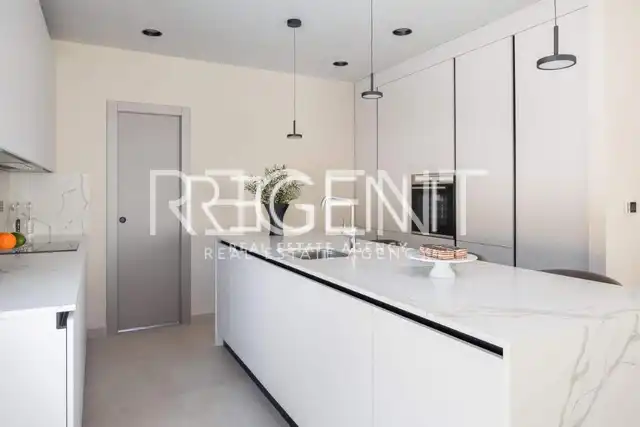 Trogir, Marina- luksuzna vila u mirnom okruženju, 6900m2