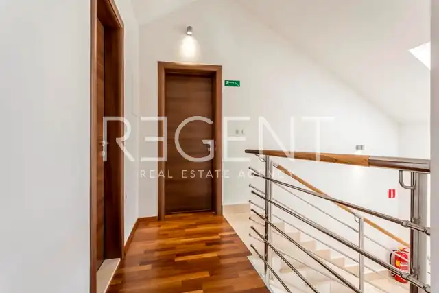 Podstrana - Three-room apartment with a terrace