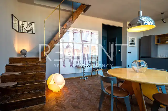 Zagreb, Masarykova – Artistic duplex with 6-meter ceilings