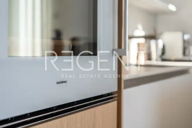 Split, Žnjan - Luxurious two-bedroom apartment with an open sea view