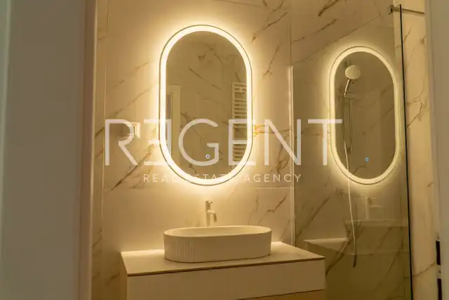 Zagreb, Lanište - appartement design avec loggia et place de garage