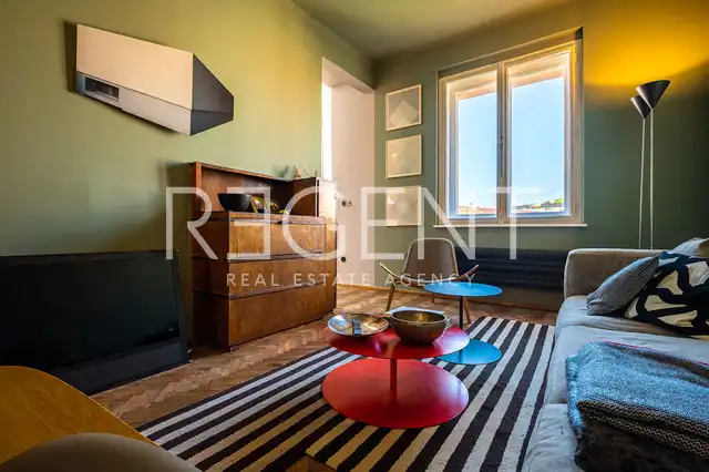 Zagreb, Masarykova – Artistic duplex with 6-meter ceilings