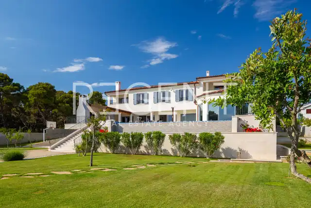 Šibenik - Wunderschöne Luxusvilla am Meer 1000 m2