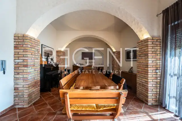 Villa 780 mq, Šestine — wellness, 5 camere da letto, garage