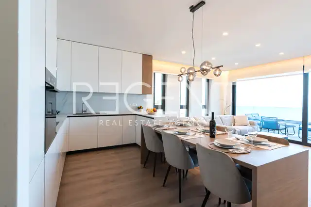 Opatija – Appartement moderne de trois pièces avec vue sur la mer 128,52 m2