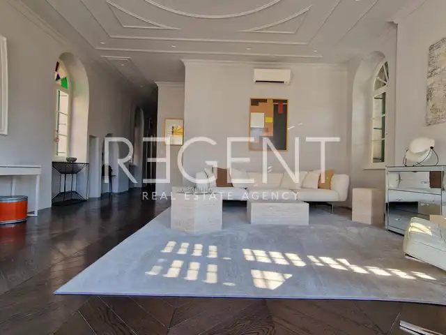 Šibenik, Riva - Unikátny byt v paláci "Šižgorić" na Šibenickej rivi