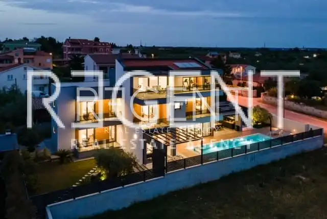 Istrien, Fažana - Moderne Villa mit Meerblick