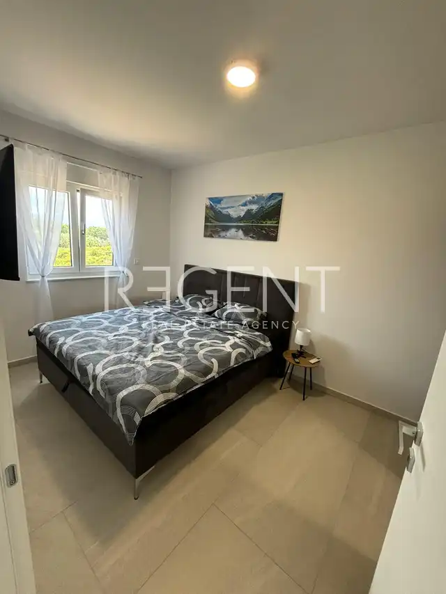Zadar, Privlaka - Luxusní novostavba blízko moře v 1. patře