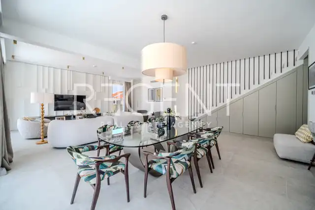 Brač, Sutivan - Nádherná vila blízko mora 274m2