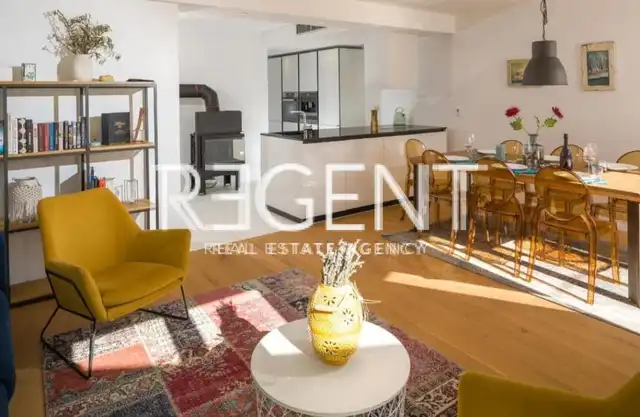 Hvar - Kamenná vila s unikátním designem 250m2