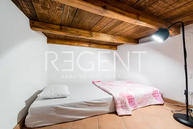 Brač, Murvica - Maison en pierre avec quatre appartements
