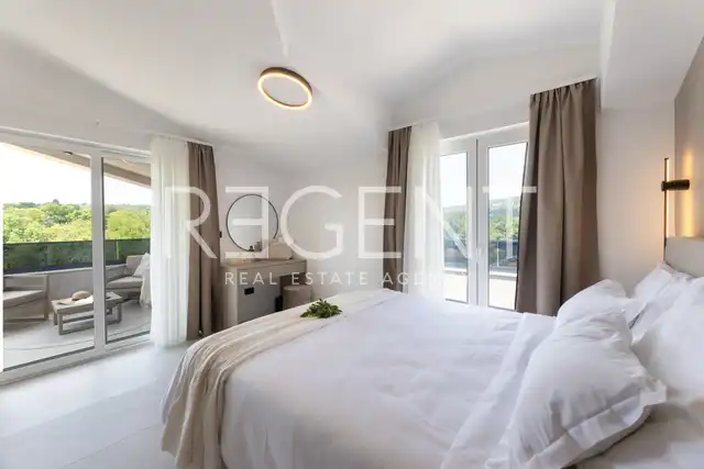 Trogir, Seget - Modern villa with heated pool and sea view