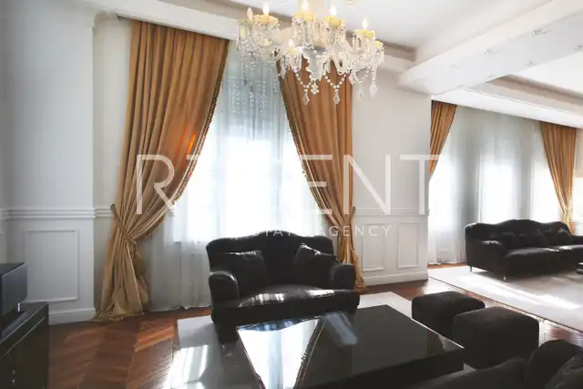 Zagreb, Donji grad, Marulićev trg – luksuzan ured od 280 m²