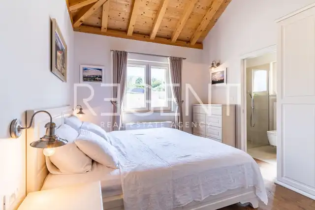 Dubrovník, Konavle – Elegantná rezidencia s bazénom 410 m2