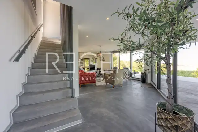 Istria, Buje - villa 255 m², piscina, sauna, giardino, parcheggio