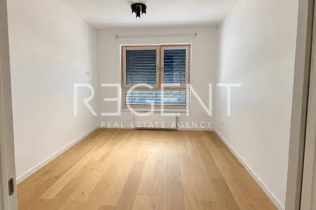 Appartamento 65 m², Črnomerec — 2 camere da letto, loggia, garage