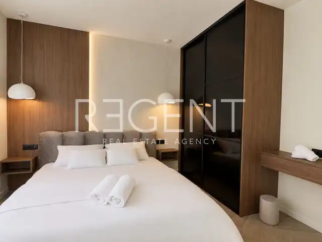 Brač, Sutivan - villa de 232 m², piscine, places de parking, vue sur mer