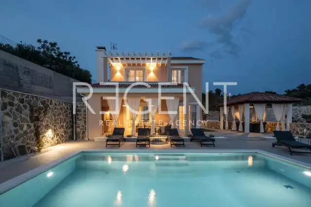 Rogoznica, Ražanj - autentická vila s výhľadom na more