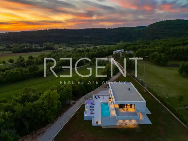 Istra, Oprtalj - Luxusná dizajnérska vila 682 m2 novostavba