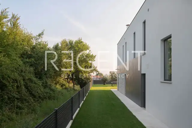 Istrie, Ližnjan - luxusní vila s privátním bazénem 400m2