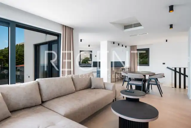 Makarska, Brela - Luxusná vila s panoramatickým výhľadom na more 317 m2