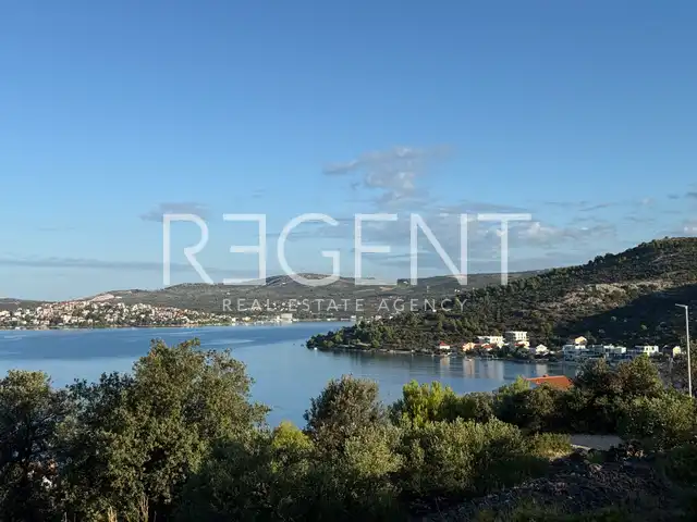 Rogoznica, Ražanj - Baugrundstück mit freiem Meerblick