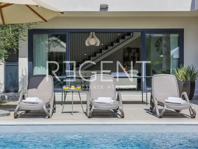Istrie, Novigrad - Atraktivní vila s bazénem 250 m2