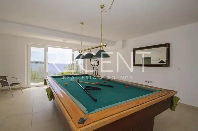 Ostrov Korčula - Nádherná úžasná vila pri mori 312 m2