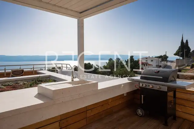 Omiš – Villa esclusiva con piscina e vista panoramica