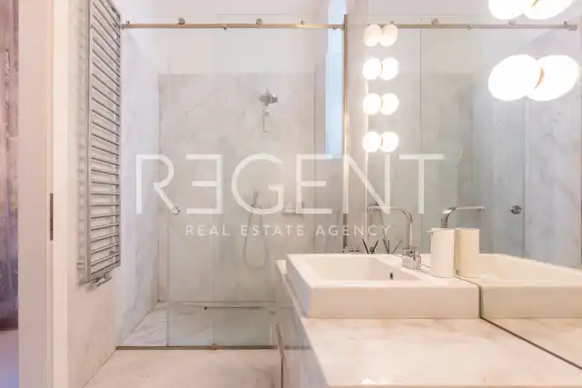 Zagreb, Gundulićeva – Authentique appartement en duplex avec terrasse