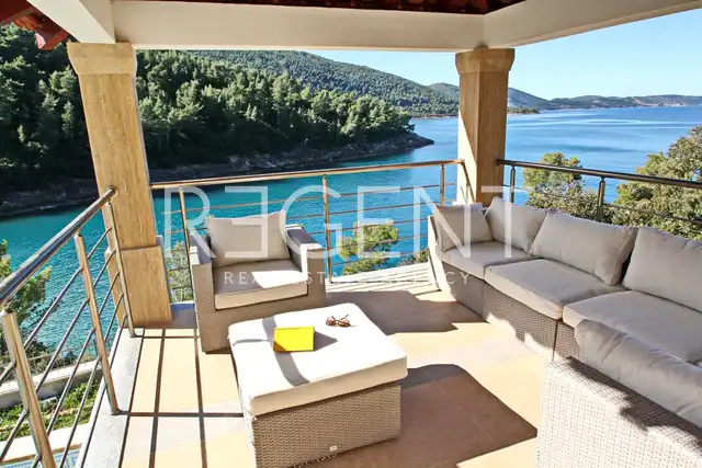 Ostrov Korčula, Vela Luka – Nádherná zelená oáza pri mori
