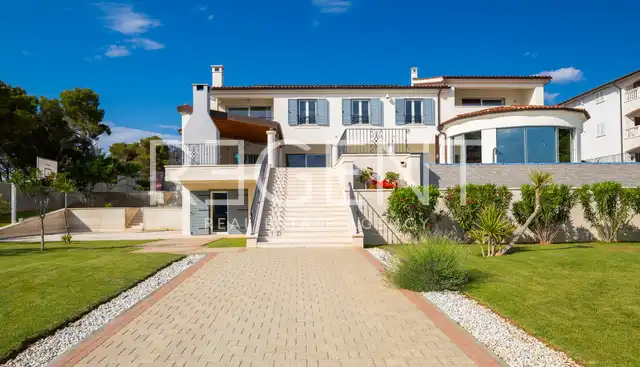 Šibenik - Wunderschöne Luxusvilla am Meer 1000 m2