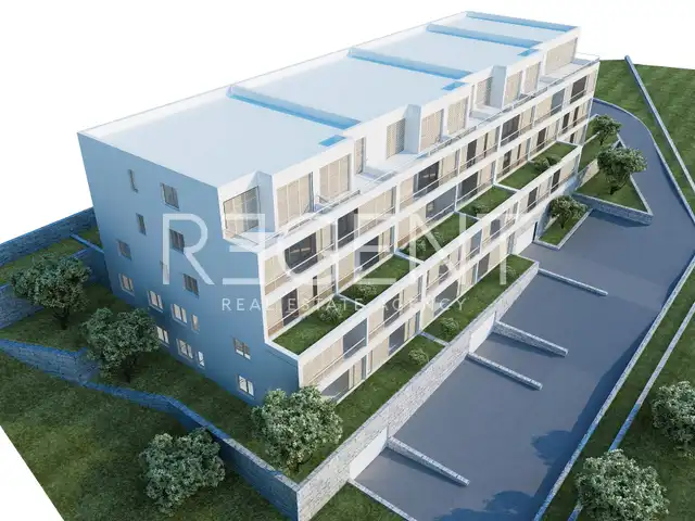Šibenik, Meterize - Gradbeno zemljišče s projektom za sedem stavb