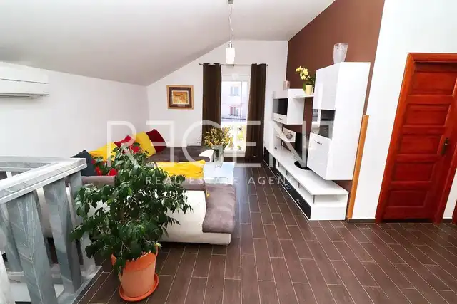 Ostrov Korčula, Vela Luka – Kamenný dom 252 m2
