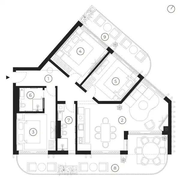 RE677253Floor plan