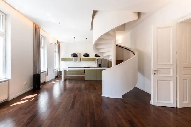 Zagreb, Centar – Luksuzan dvoetažni stan na Tomislavom trgu, 181 m²
