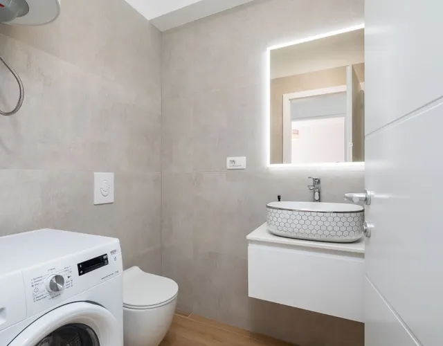 Trogir, Čiovo - Dvosoban stan za najam 75 m2