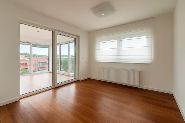 Zagreb, Orehovečki brijeg – Trosoban penthouse 143 m²