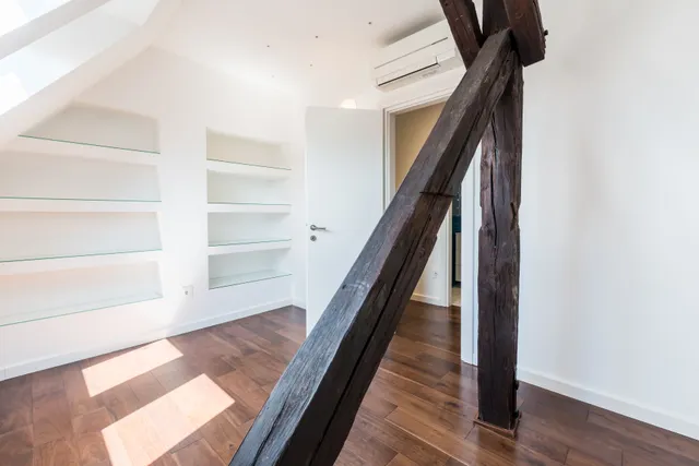 Zagreb, Centar – Luksuzan dvoetažni stan na Tomislavom trgu, 181 m²