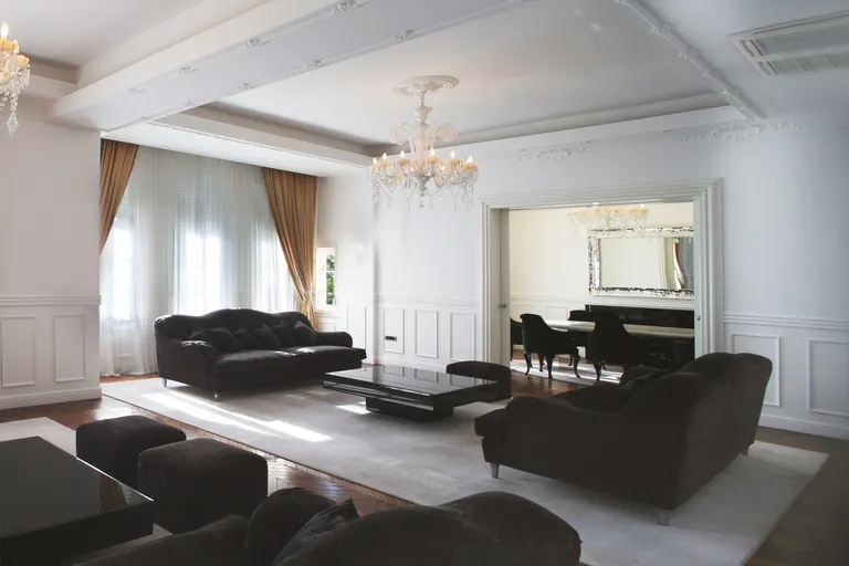 Zagreb, Donji grad, Marulićev trg – luksuzan ured od 280 m² za najam