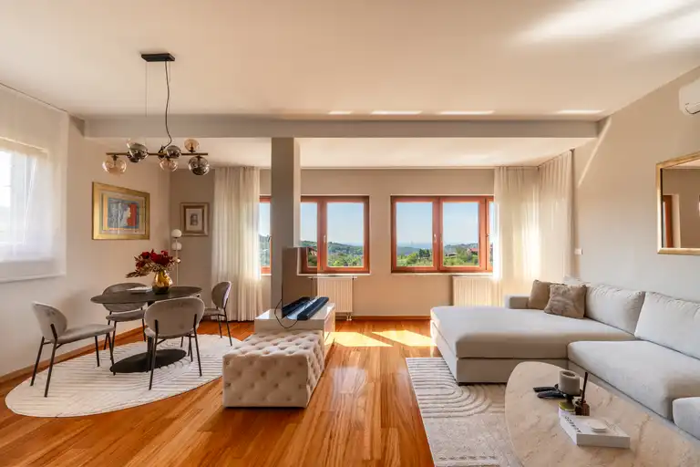 Zagabria, Podsljeme - Appartamento moderno in villa urbana