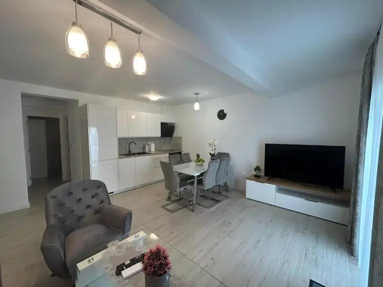 Split,Podstrana - Dvosoban stan sa vrtom