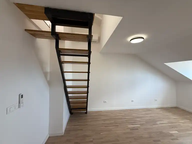 Zagreb, Center - Renovated three-room attic apartment