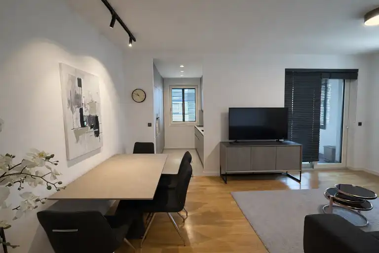 Zagreb, Città Bassa - Moderno appartamento con tre camere da letto in affitto