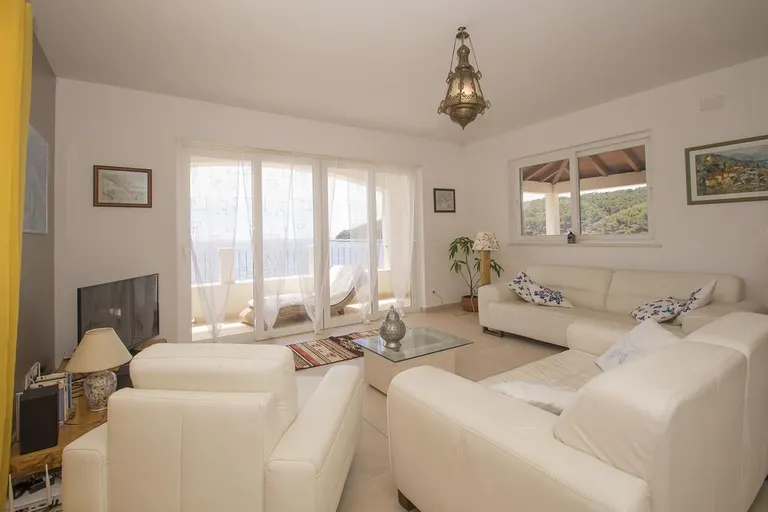 Ostrov Korčula - Nádherná ohromující vila u moře 312 m2